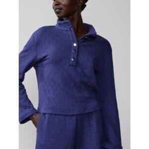 New York and Company Quilted Gorgeous Blue Sweatshirt XL NWT